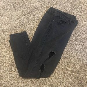 Black Levi 711 Skinny Jeans